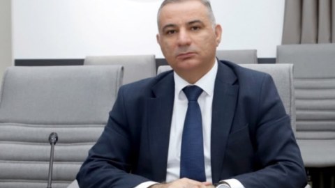 Övladlarınızı təhsillə hicab arasında seçimə məcbur etməyin - Cəsarət Hüseynzadə