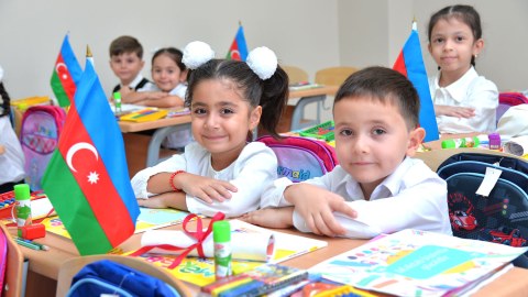 Məktəb məscid deyil - deputat