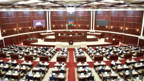Parlamentdə 12 məsələ müzakirə olunacaq - YENİLƏNİB