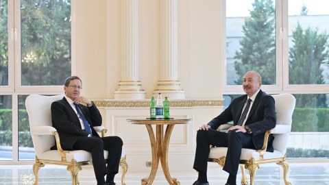 İlham Əliyev İsrailin Prezidenti ilə görüşüb 