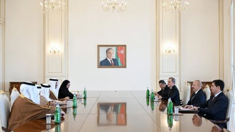 İlham Əliyev Behreyinin XİN başçısını qəbul etdi 