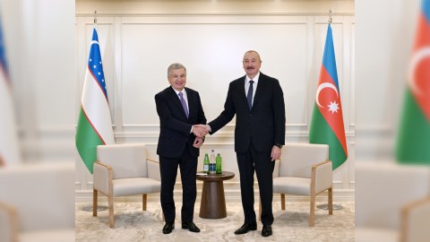 İlham Əliyev Özbəkistan Prezidenti ilə görüşdü - YENİLƏNİB