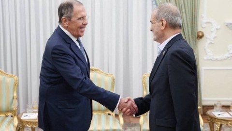 Pezeşkian Putinin təklifinə cavab verdi