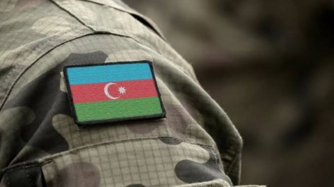 Hərbi hissəni özbaşına tərk edənlər cərimələnəcək