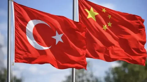 “X”də türkiyəli və çinli istifadəçilər arasında mübahisə böyüyür - FOTO