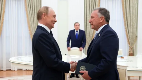Putin Uitkoffa yazılı təkliflər verməyib