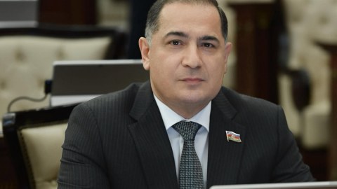 Dövlət investisiyaları artır, maliyyə nəzarəti də güclənməlidir – komitə sədri