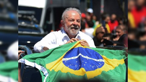 Lula da Silva 4-cü dəfə Braziliya prezidenti seçildi