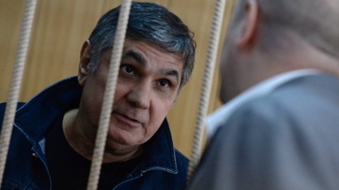 “Qanuni oğrular” arasında müharibə - Liderin qadağasını pozdular