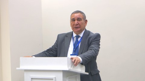 Həm yaxşı direktor, həm də yaxşı yazıçı olmaq cəsarət tələb edir