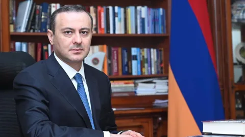 “Qərb məni Paşinyana alternativ görürdü” - Armen Qriqoryan