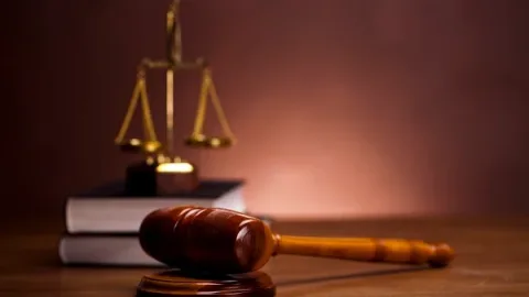 Bakıda ata və oğlanlarına qarşı 2 milyonluq dələduzluq...