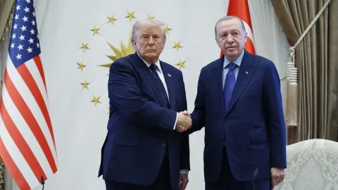 Ərdoğan Trampla qlobal prosesləri müzakirə etdi
