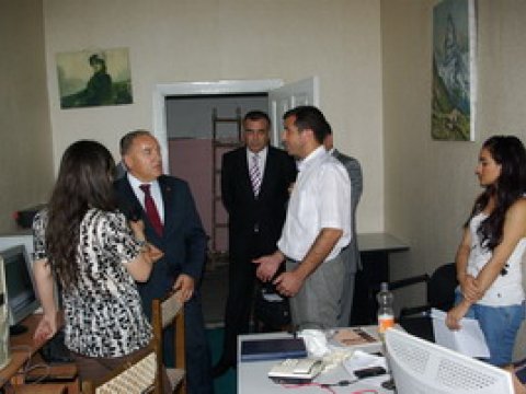 Türkiyə səfiri Modern.az-da qonaq oldu