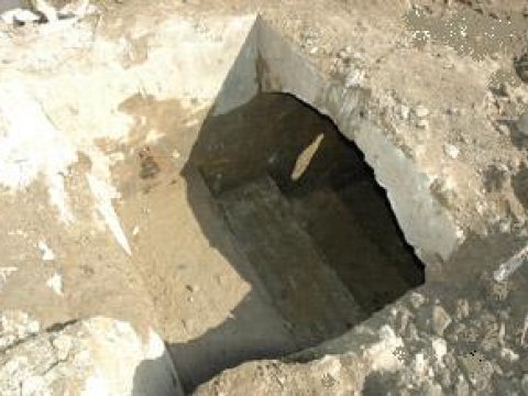 Filarmoniya bağında tapılmış qədim yeraltı tunel torpaqla doldurulub