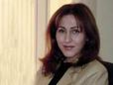 “Beş mərtəbəli  evin altıncı mərtəbəsi” romanına  postmodern münasibət
