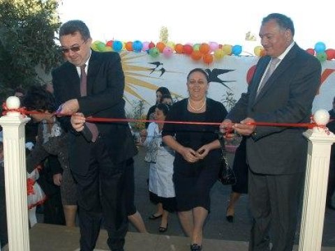 Uşaqlar üçün günərzi inkişaf və reabilitasiya mərkəzləri açılıb