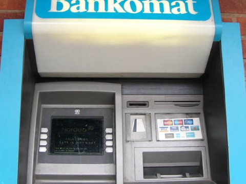Ölkədə bankomatların sayı artıb