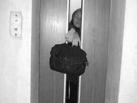 Yaşayış binalarının liftləri niyə tez-tez xarab olur?