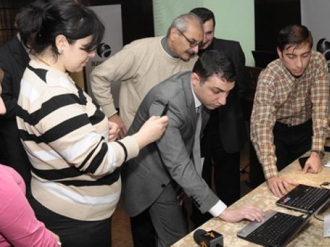 Bakıda 3G-ni ilk olaraq jurnalistlərə nümayiş etdirdilər (fotolar)