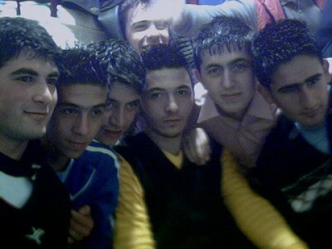 Əhalinin 2,8 milyon nəfəri 14-29 yaşındakı gənclərdir