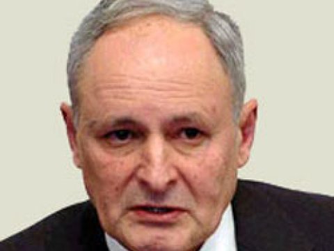 Səhiyyə naziri iaşə obyektlərinə nəzarəti gücləndirməyi tapşırıb