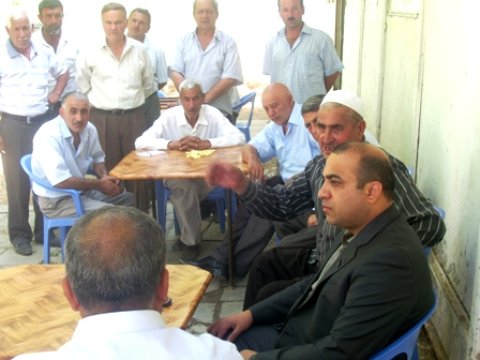 Azay Quliyev seçiciləri ilə görüşüb