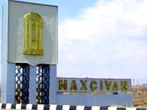 Naxçıvanda deputat olmaq istəyənlərin sayı niyə azdır?