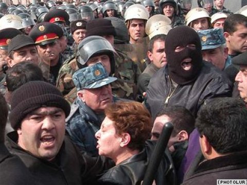 “Persona non qrata” - “İrəvan” və “Qarabağ klanı”n qarşıdurması...