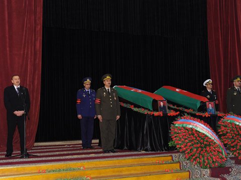 İlham Əliyev: "Mübariz İbrahimov 5 düşməni məhv edib, 3-nü də yaralayıb"