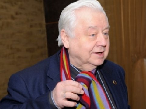 Məşhur aktyor xəstəxanaya düşüb