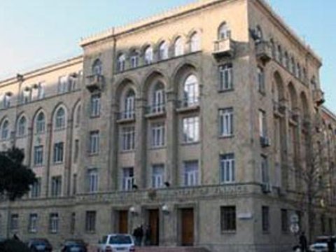 Maliyyə Nazirliyinin inzibati binası niyə sökülür?