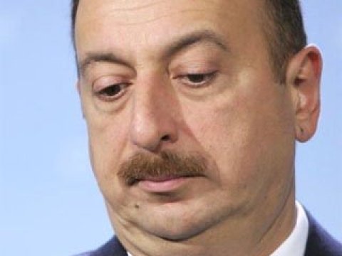 İlham Əliyevin elektron poçtuna apreldə yazılanlar...