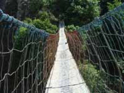 Zaqatalada asma körpü açıldı 