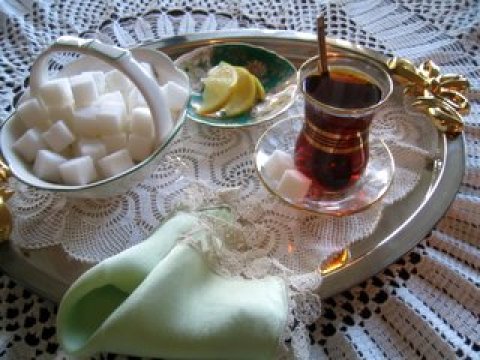 Öz çaymız, öz dadımız: çayçılığın keçmiş şöhrətini necə qaytarmalı?