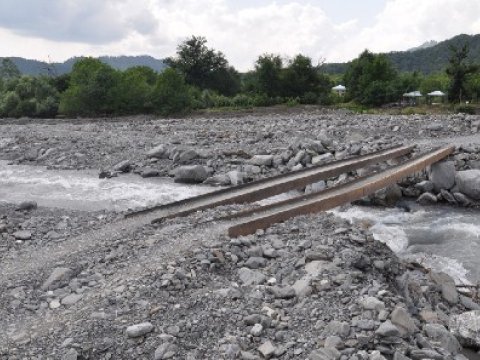 Qəbələdən gələn var - Qıl  körpünün o üzündəki  kənd... (REPORTAJ+FOTOLAR)