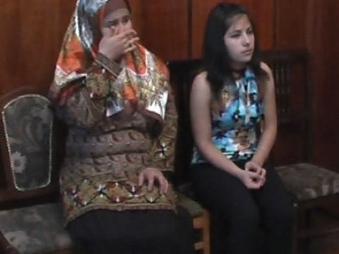 Gəncədə oğru qızlar yaxalanıb (FOTO)