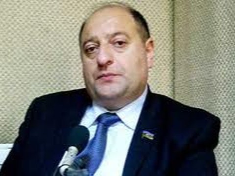 Niyə bu qədər çalıb-oynayırıq? (Deputatın cavabı)