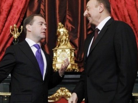 Azərbaycanda tutulan qaçaqmal Rusiya prezidentinə bağışlanılıb