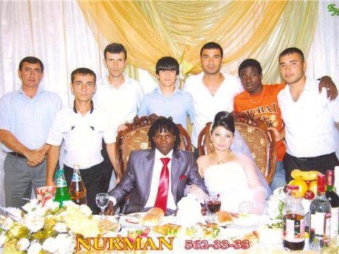 Əcnəbilərə ərə gedən azərbaycanlı qadınların sayı çoxalıb - STATİSTİKA