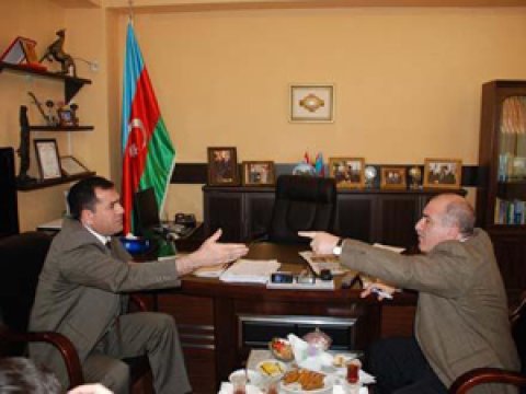 Pənah Hüseyn Qüdrət Həsənquliyevin iddiasını ara söhbəti adlandırdı 