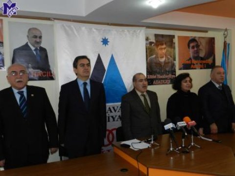 AMİP İctimai Palataya qayıdır