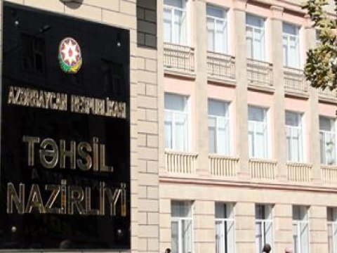 Təhsil Nazirliyinin işçiləri azaldı