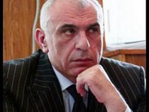 İsaxan Aşurov vəsiyyət edib