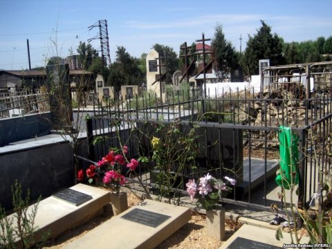 Ölümü hara basdırım? - Bakıda qəbiristanlıq problemi