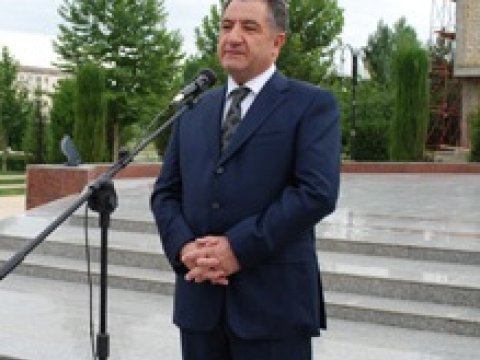 İcra başçısı: “Maksim Musayev kimdir ki, fəaliyyətimə qiymət versin"