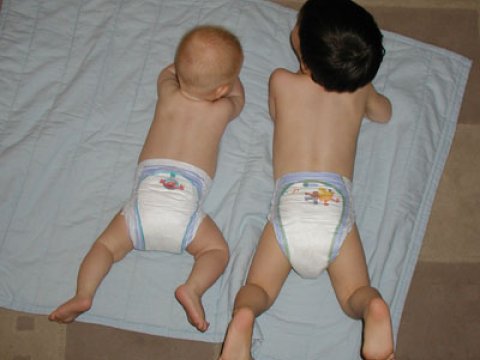 Azərbaycan həkimləri həyəcan təbili çalırlar - "Pampers" allergiya mənbəyidir