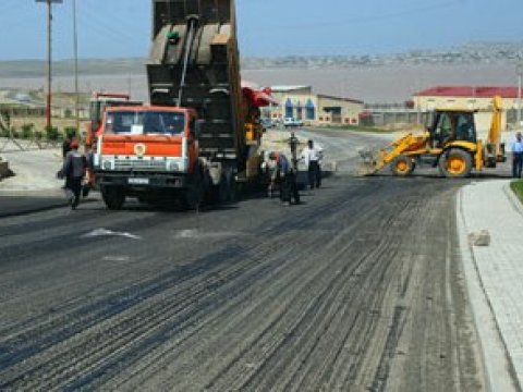 Bakıda oxşarı olmayan prospekt salınır - tramvay şəhərə qayıdır...