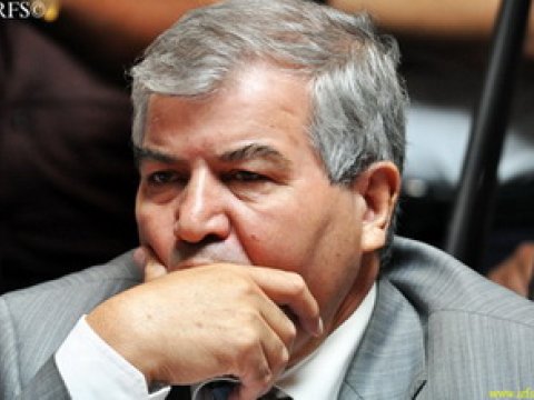 Sabir Rüstəmxanlıdan ittihamlara CAVAB: “Bəhmən Sultanlının gəzmədiyi partiya qalmayıb”