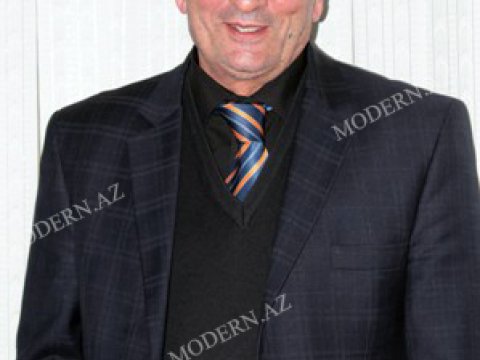 İsgəndər Həmidov: “Elə vəziyyət yaranar ki, İlham Əliyevi müdafiə etməkdən ötrü sinəmizi qabağa verərik” - MÜSAHİBƏ